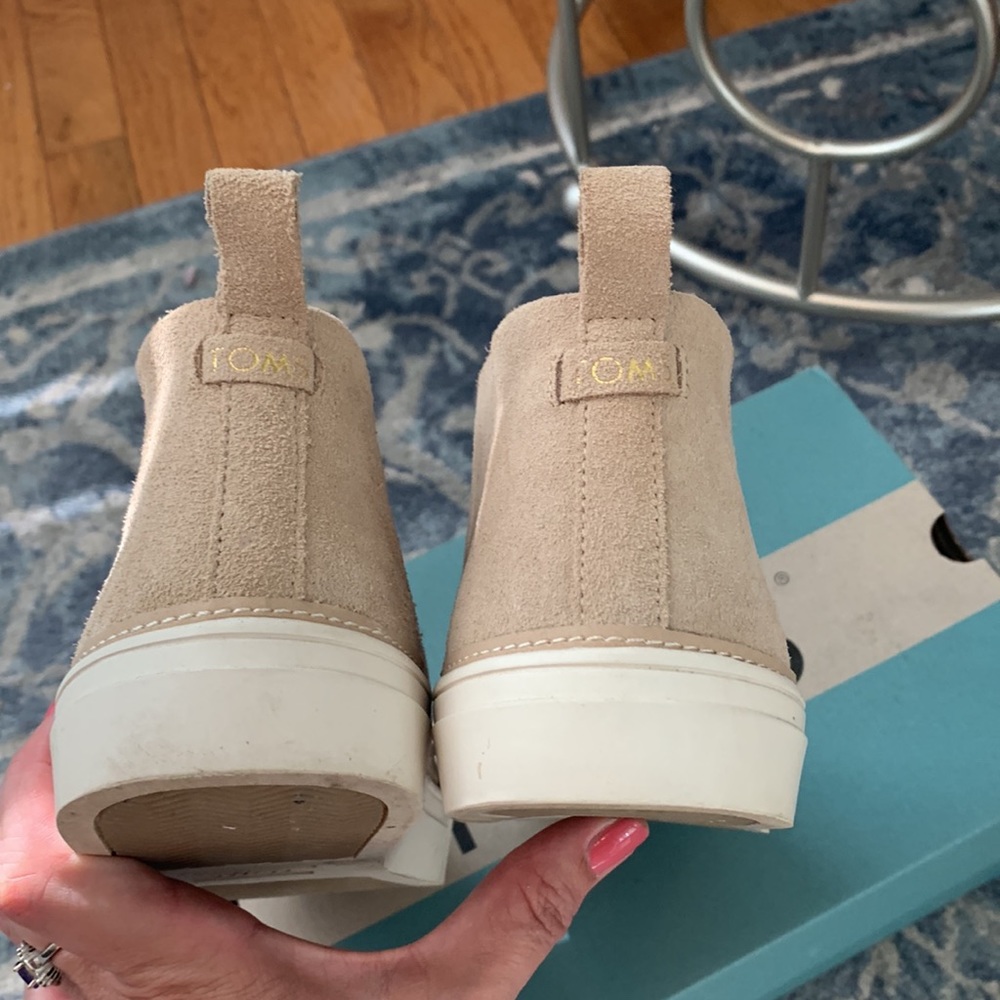 TOMS BRYCE tan suede booties sneakers shoes size 9 - Picture 4 of 12